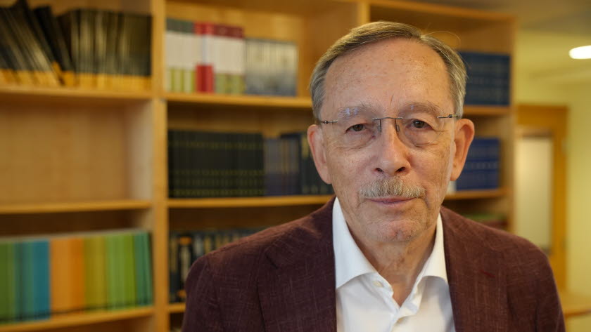 Lars Calmfors, professor emeritus i internationell ekonomi vid IIES och forskare vid Institutet för Näringslivsforskning (IFN).