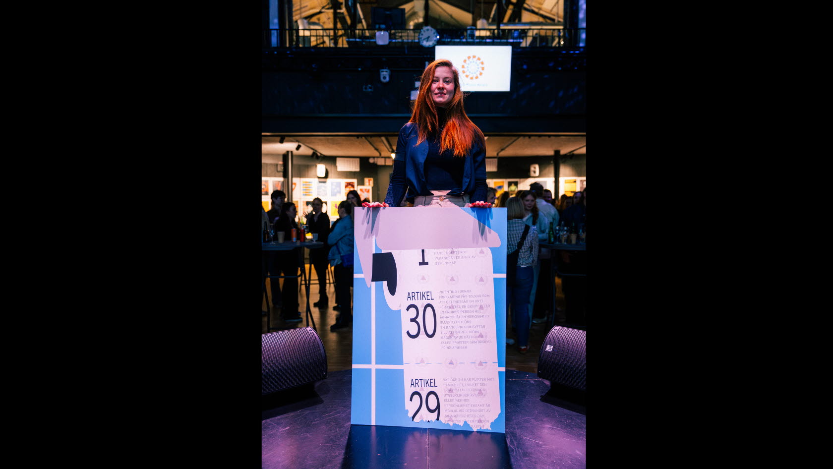 Charlotte Aste från Stockholms universitet med bidraget "Vi skiter i".