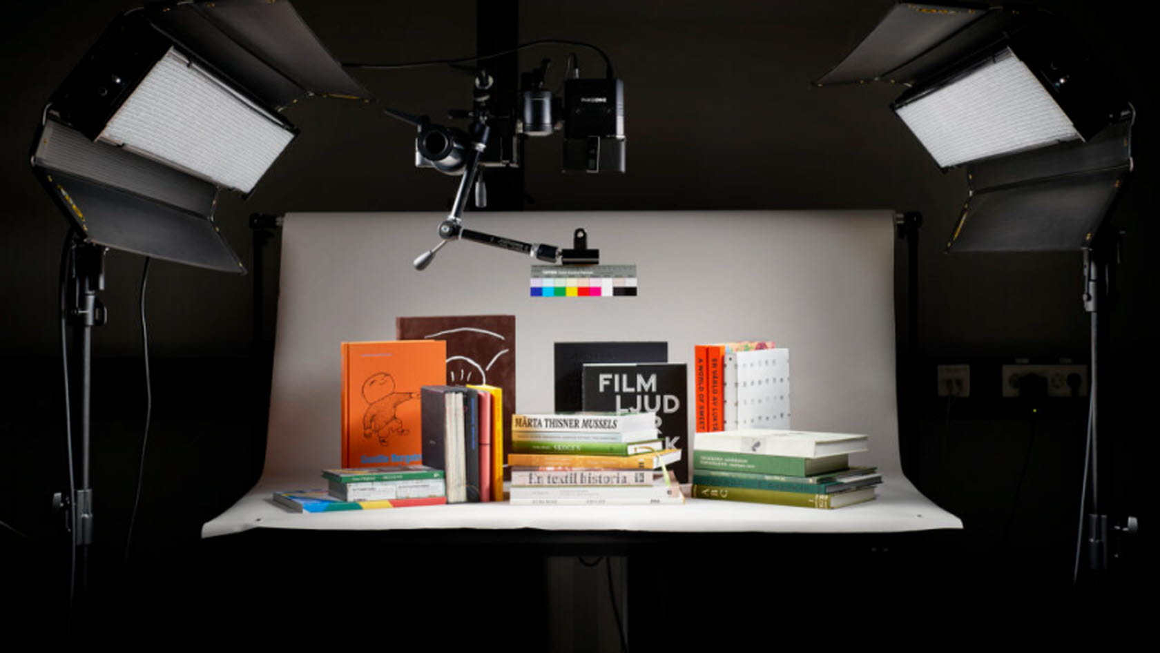 Bilder på årets 25 utvalda böcker i Svensk Bokkonst.