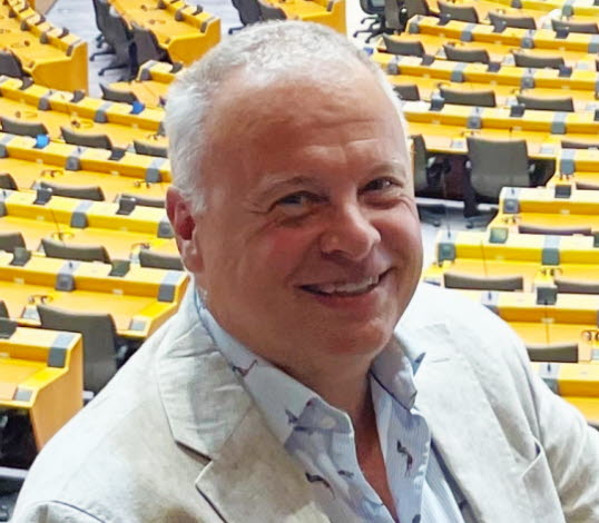 Bild på Peter Hjelm, styrelseordförande i Åtta45.