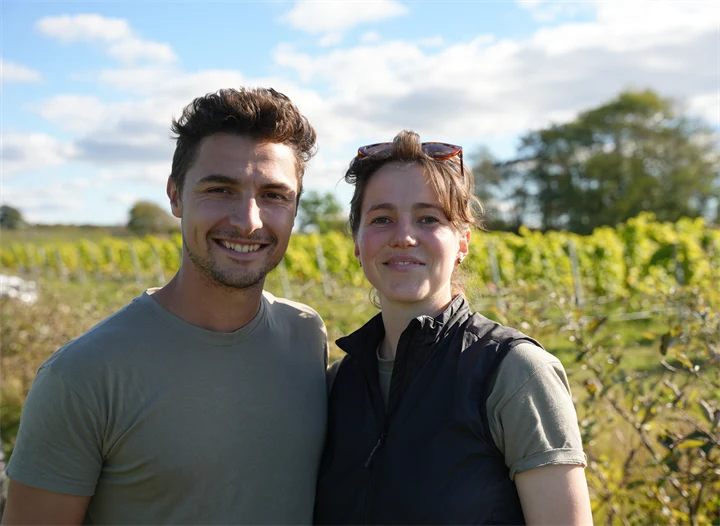 Bild på Romain Chichery och Emma Berto.